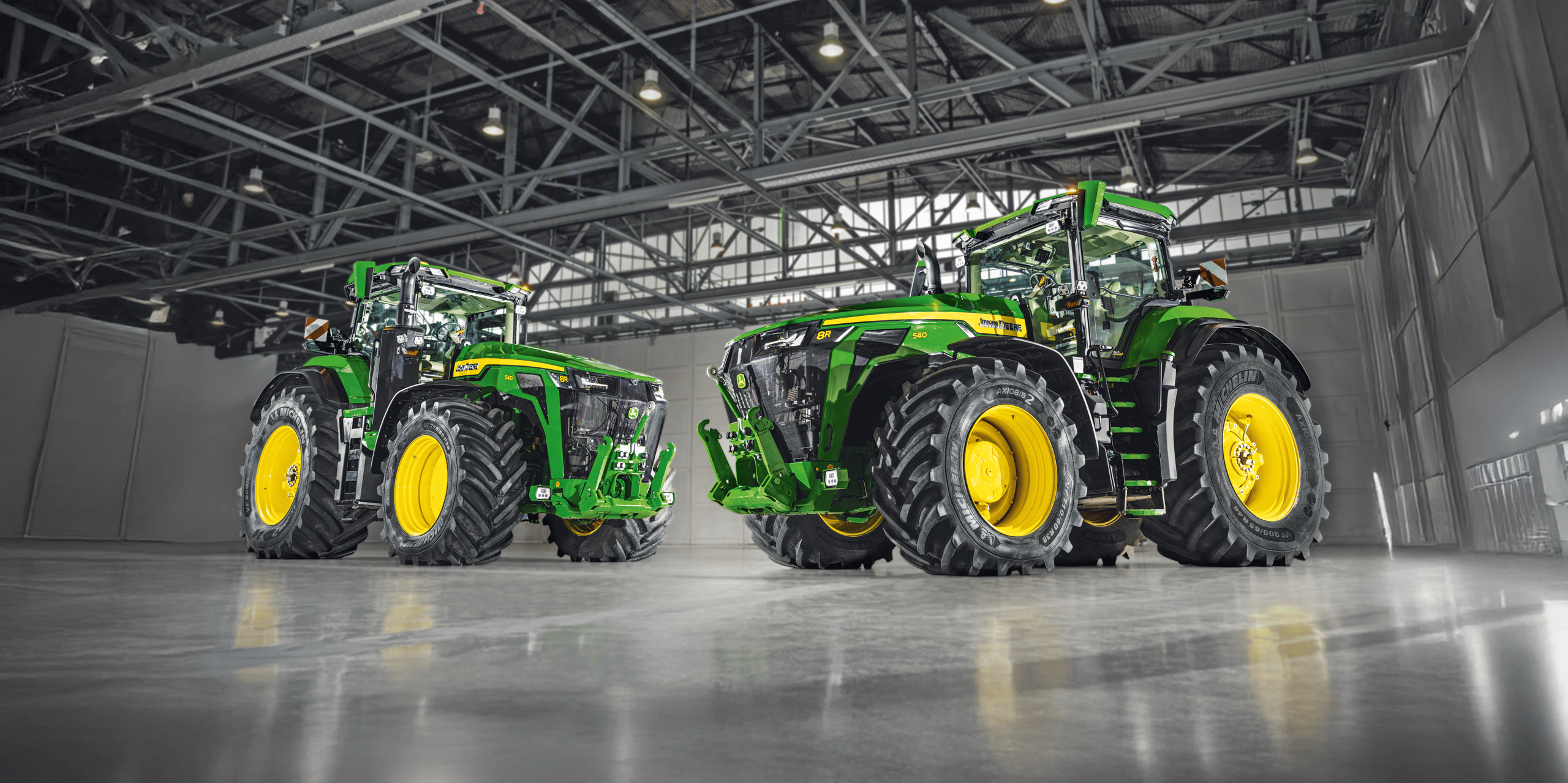 Nouveaux tracteurs 8R et 8RX forte puissance