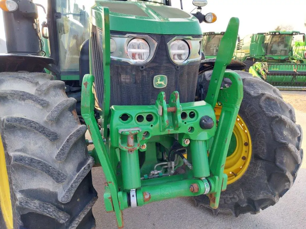 Image JOHN DEERE 6120M