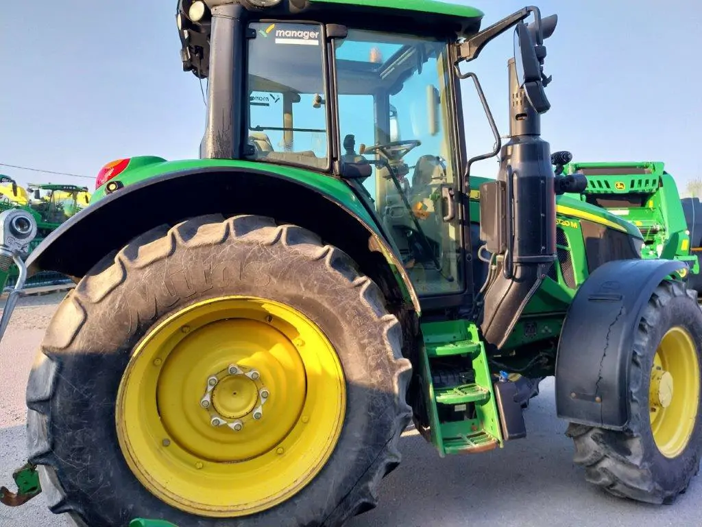 Image JOHN DEERE 6120M