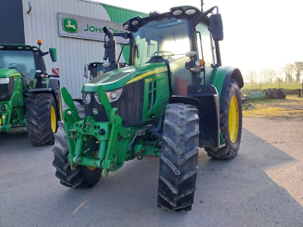 Image JOHN DEERE 6120M