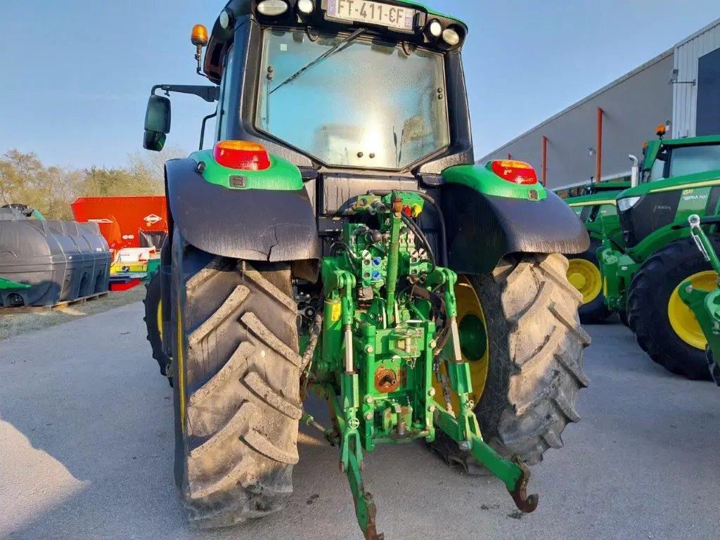 Image JOHN DEERE 6120M