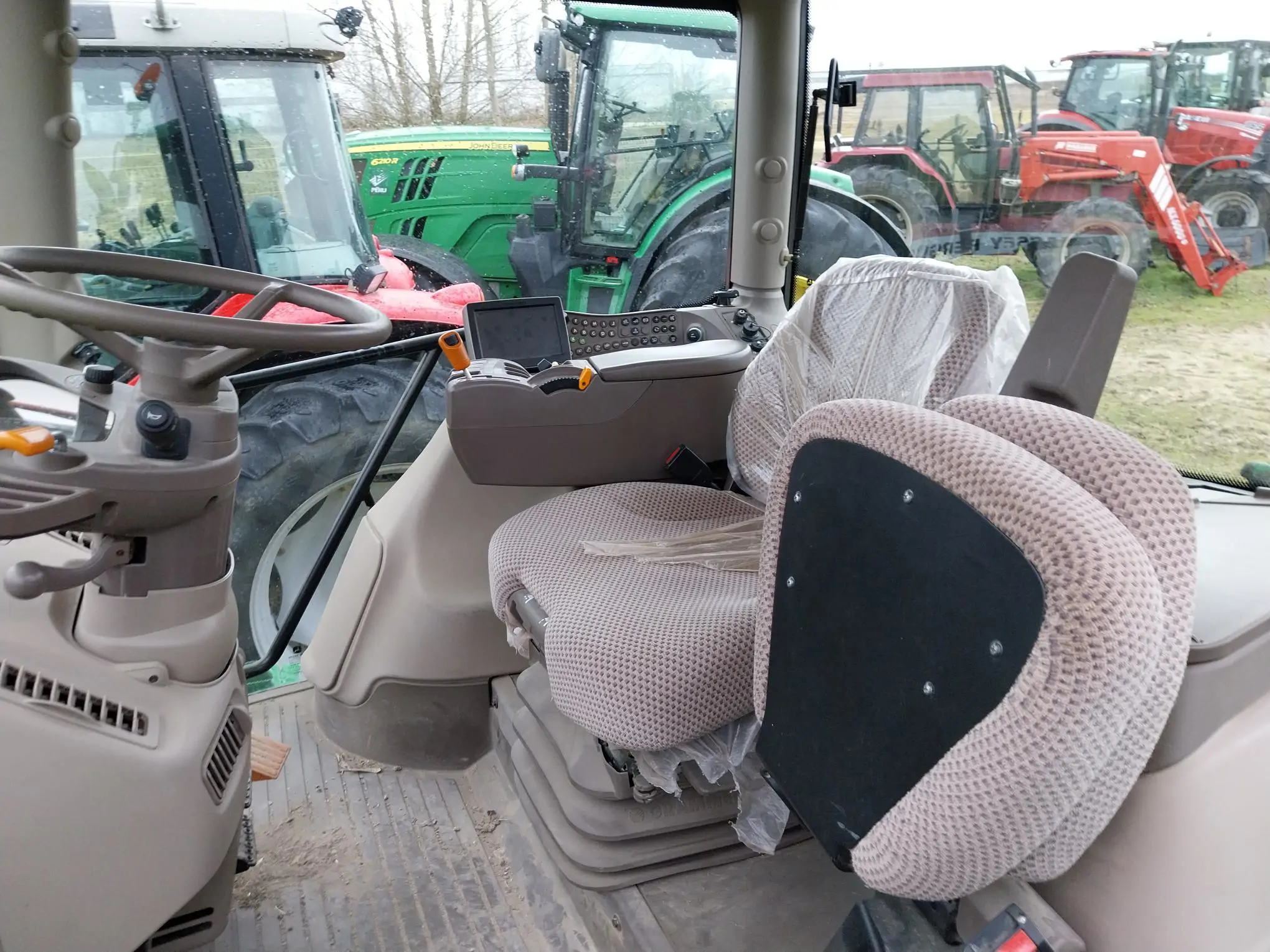 Image JOHN DEERE TRACTEUR JOHN DEERE 6115R