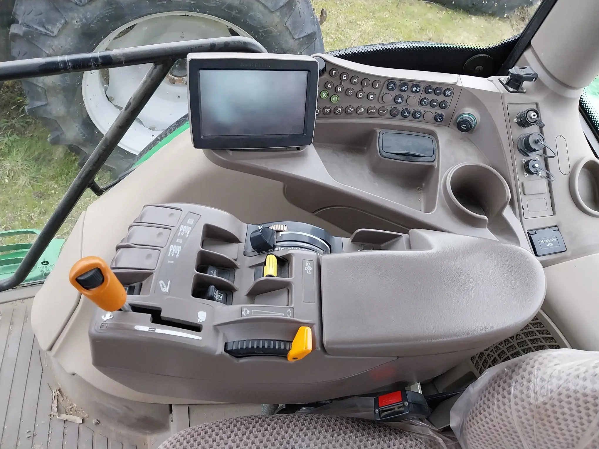 Image JOHN DEERE TRACTEUR JOHN DEERE 6115R