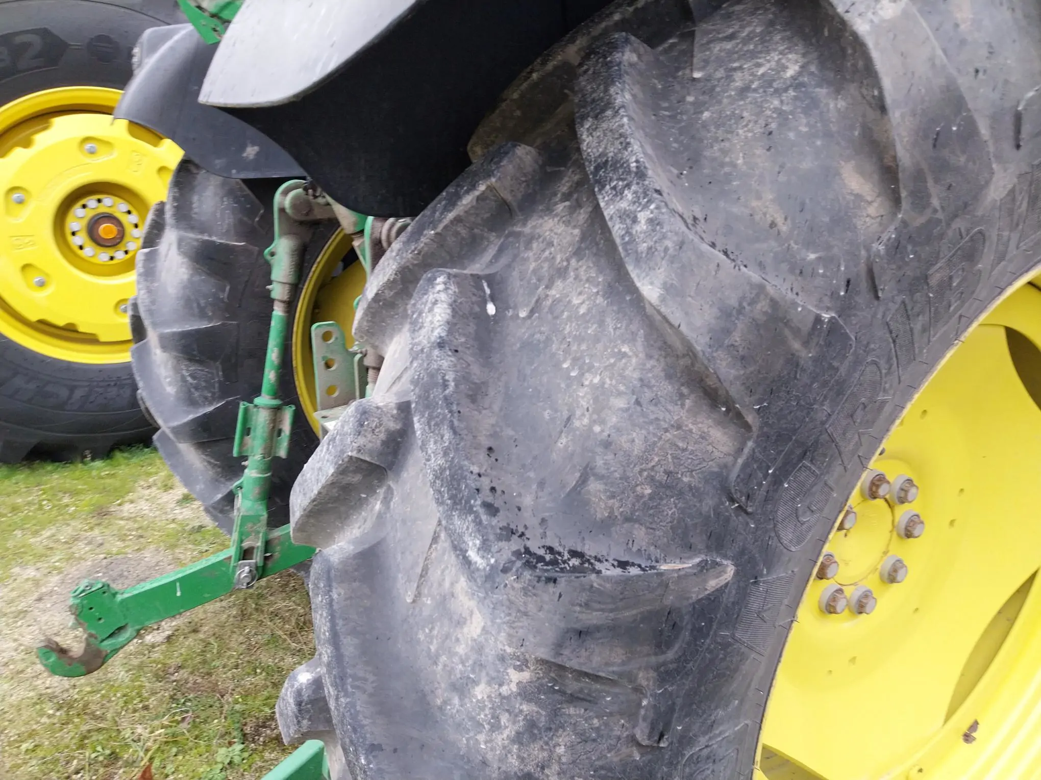 Image JOHN DEERE TRACTEUR JOHN DEERE 6115R