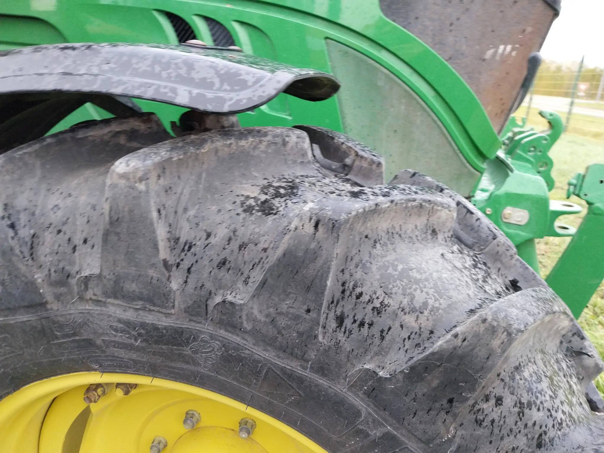 Image JOHN DEERE TRACTEUR JOHN DEERE 6115R