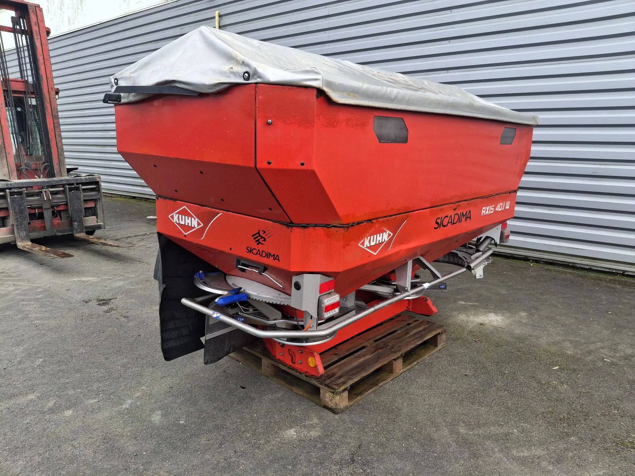 Image KUHN AXIS 40.1 WT25 2500