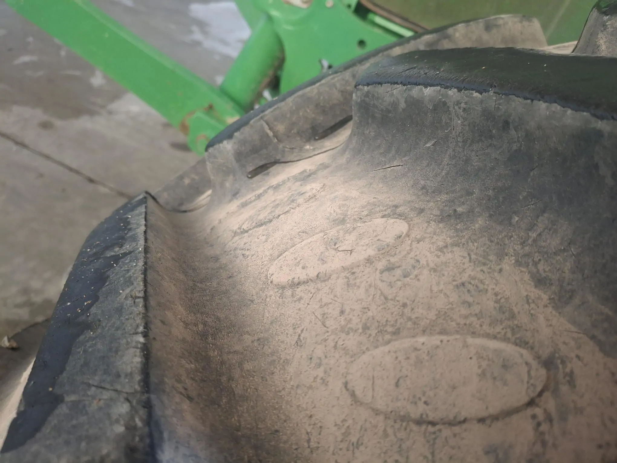 Image JOHN DEERE TRA JOHN DEERE 6140R