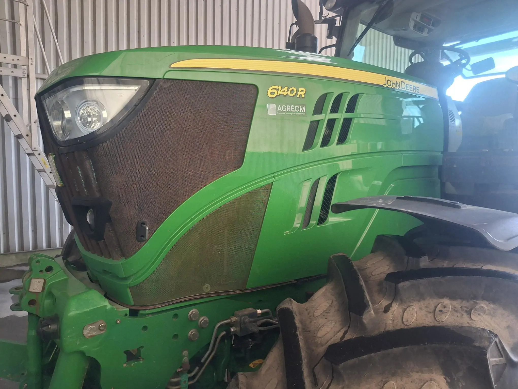 Image JOHN DEERE TRA JOHN DEERE 6140R
