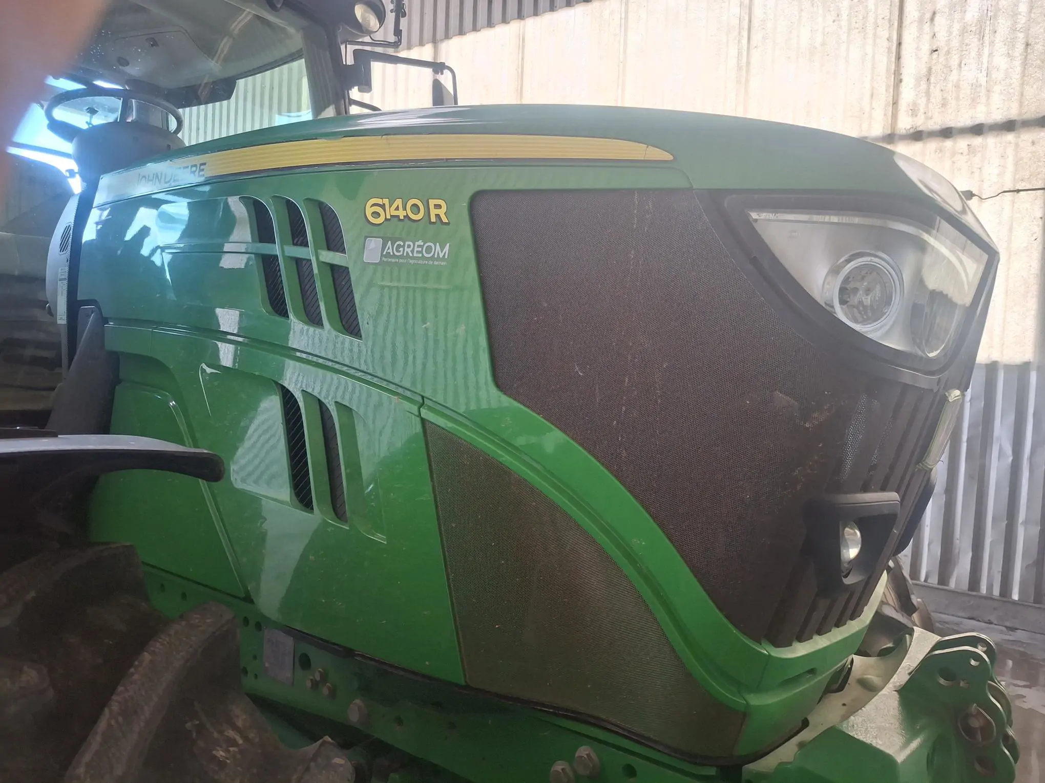 Image JOHN DEERE TRA JOHN DEERE 6140R