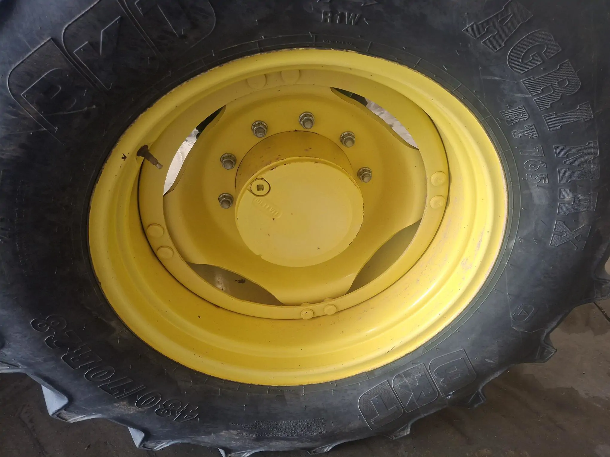 Image JOHN DEERE TRA JOHN DEERE 6140R