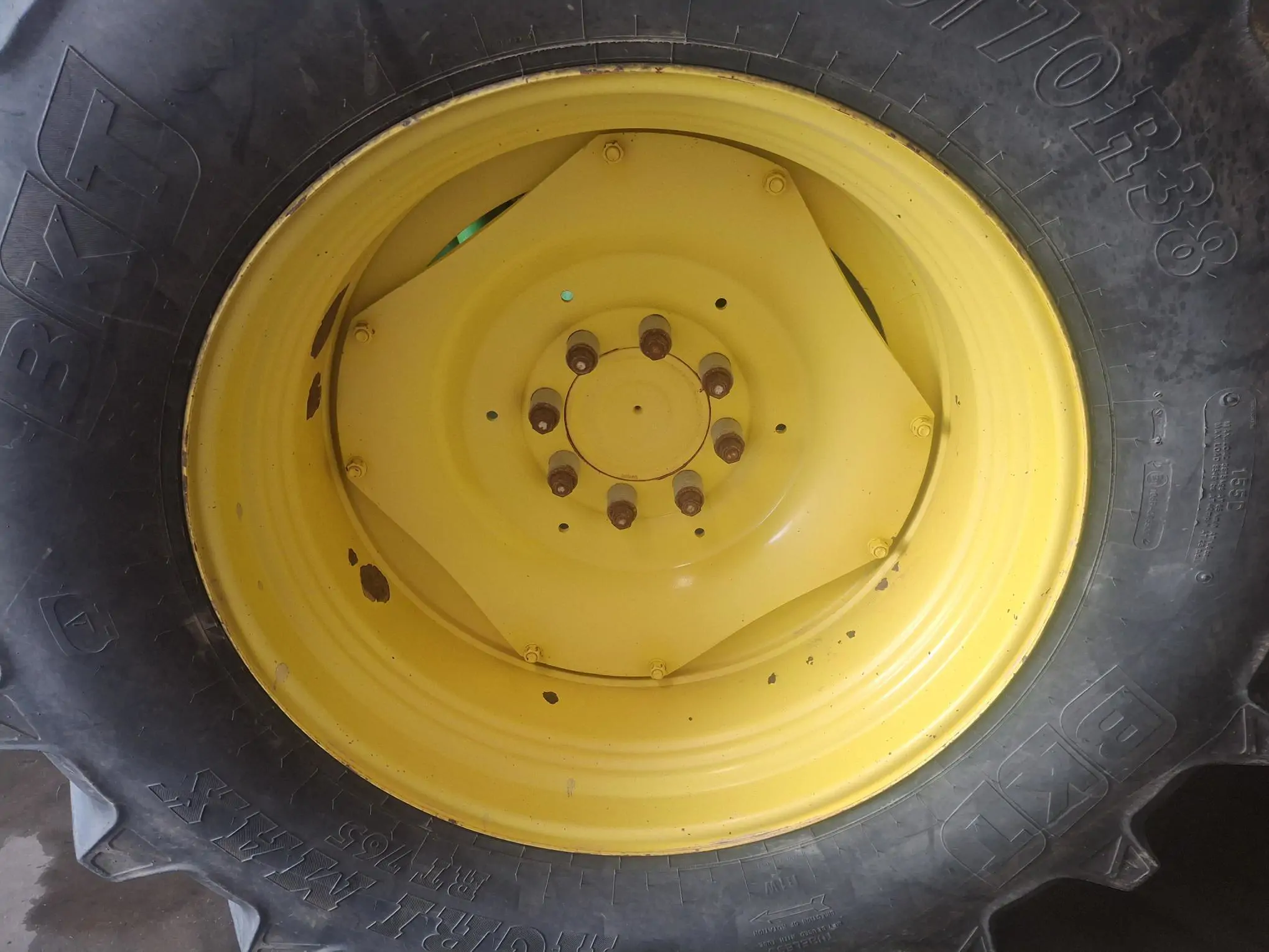 Image JOHN DEERE TRA JOHN DEERE 6140R