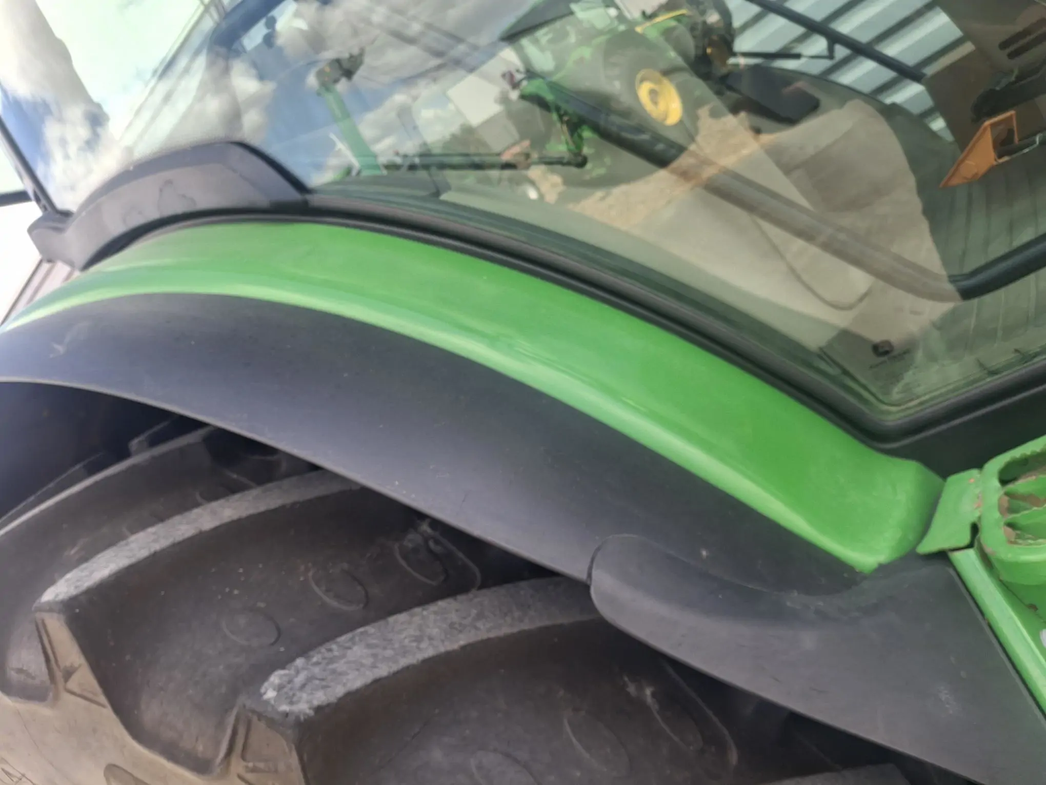 Image JOHN DEERE TRA JOHN DEERE 6140R