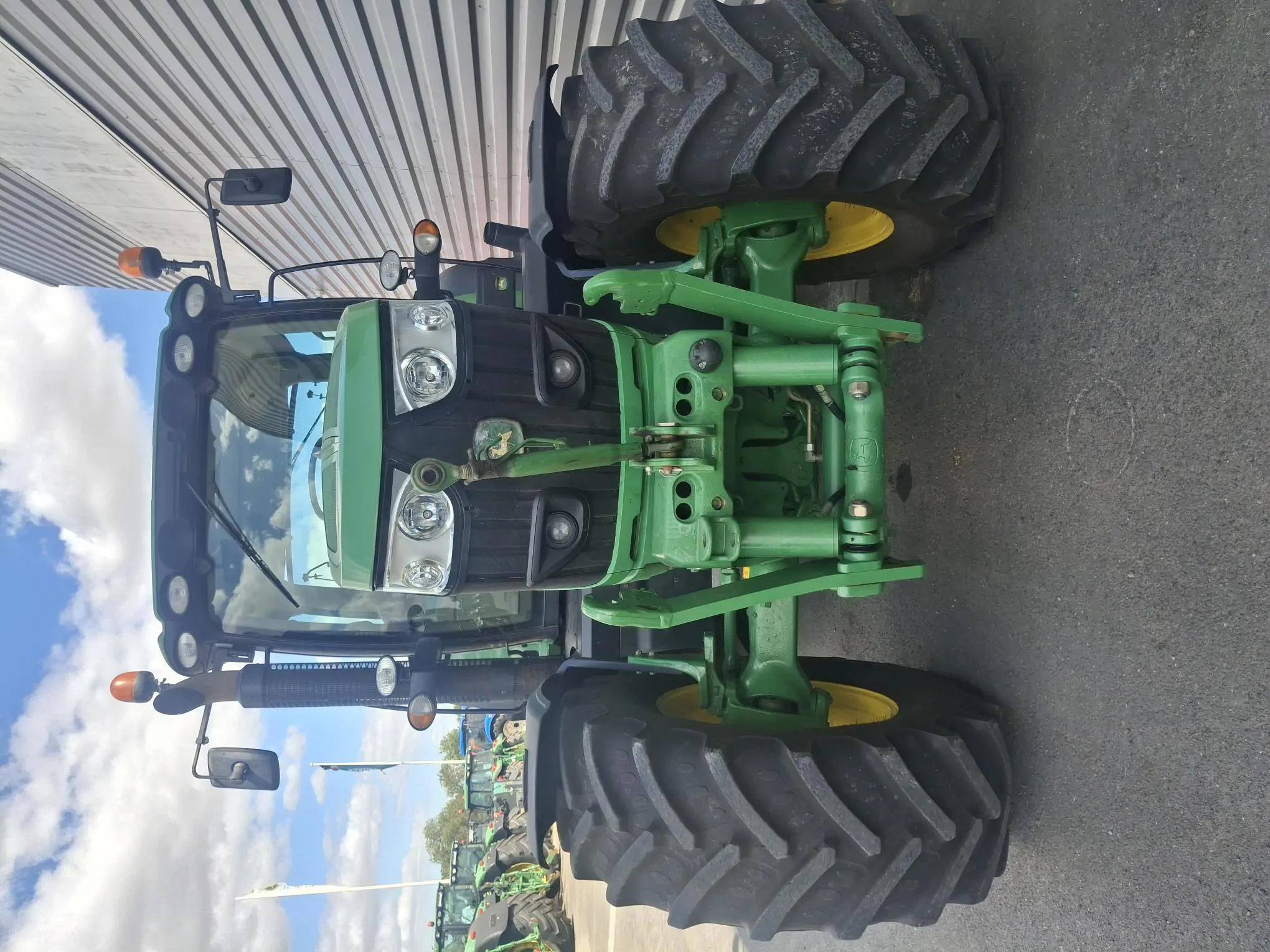Image JOHN DEERE TRA JOHN DEERE 6140R