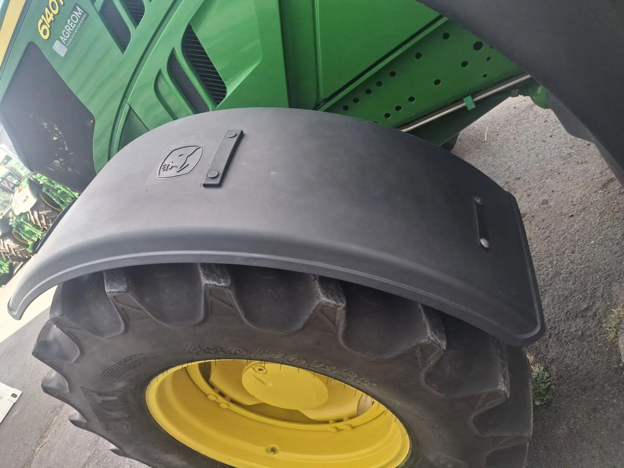 Image JOHN DEERE TRA JOHN DEERE 6140R