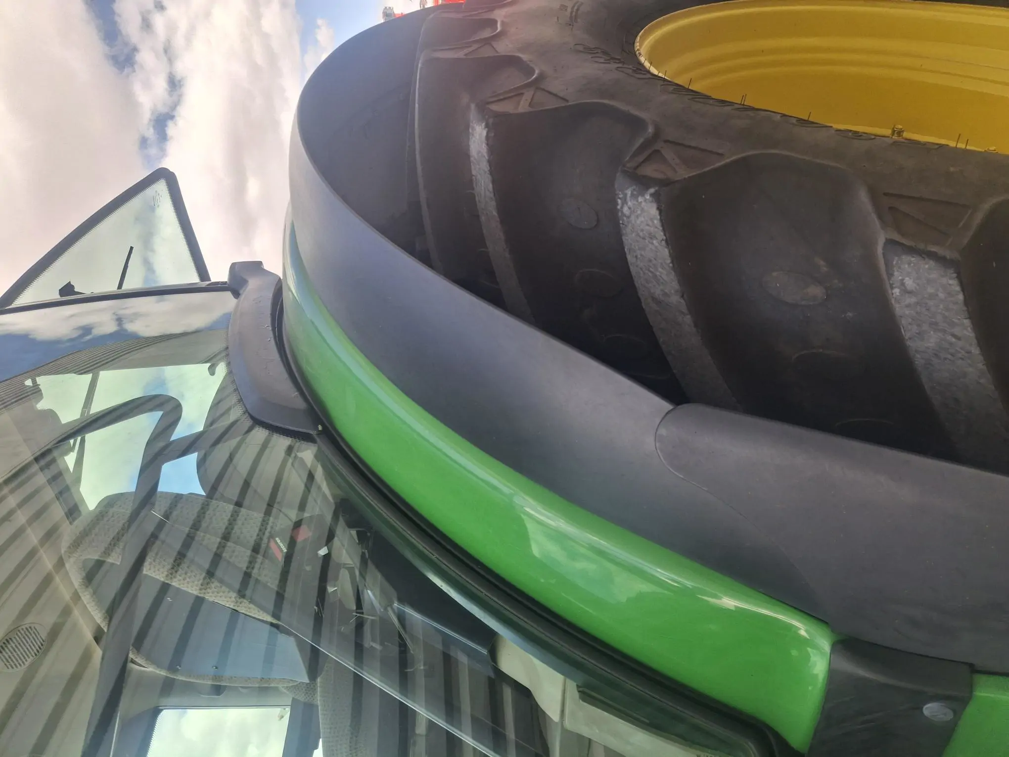 Image JOHN DEERE TRA JOHN DEERE 6140R
