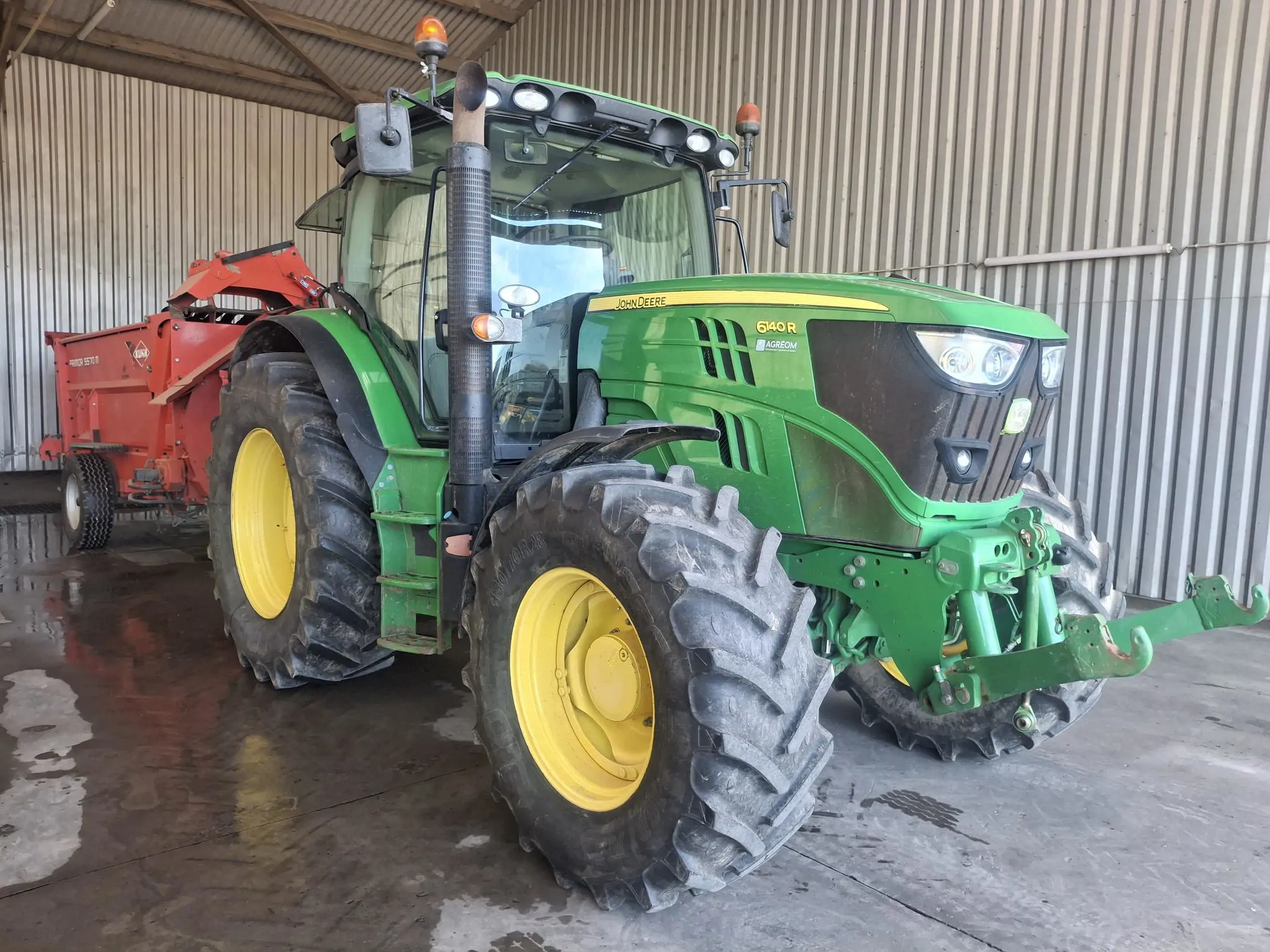 Image JOHN DEERE TRA JOHN DEERE 6140R
