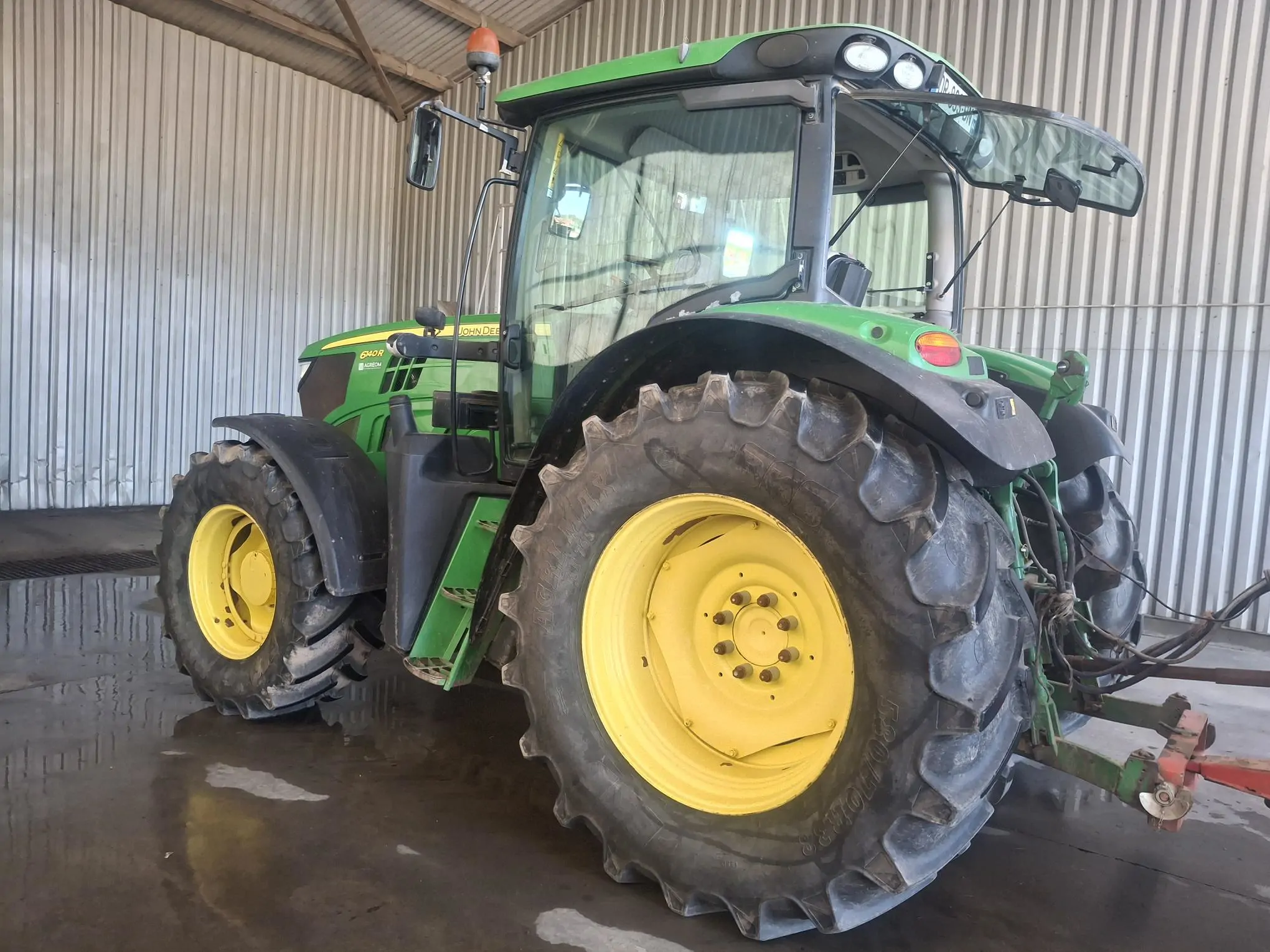 Image JOHN DEERE TRA JOHN DEERE 6140R