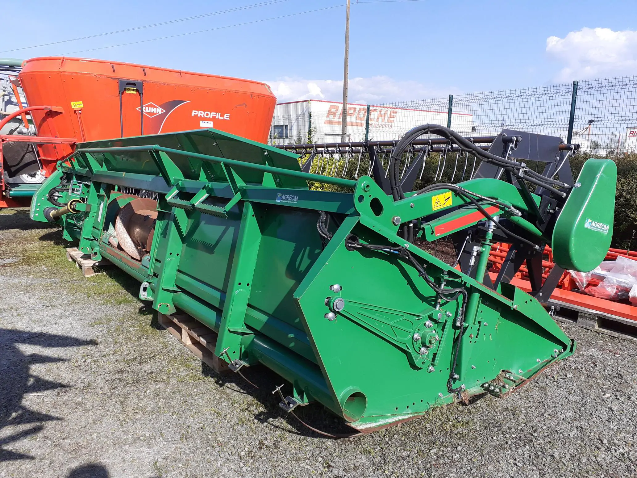 Image JOHN DEERE T560