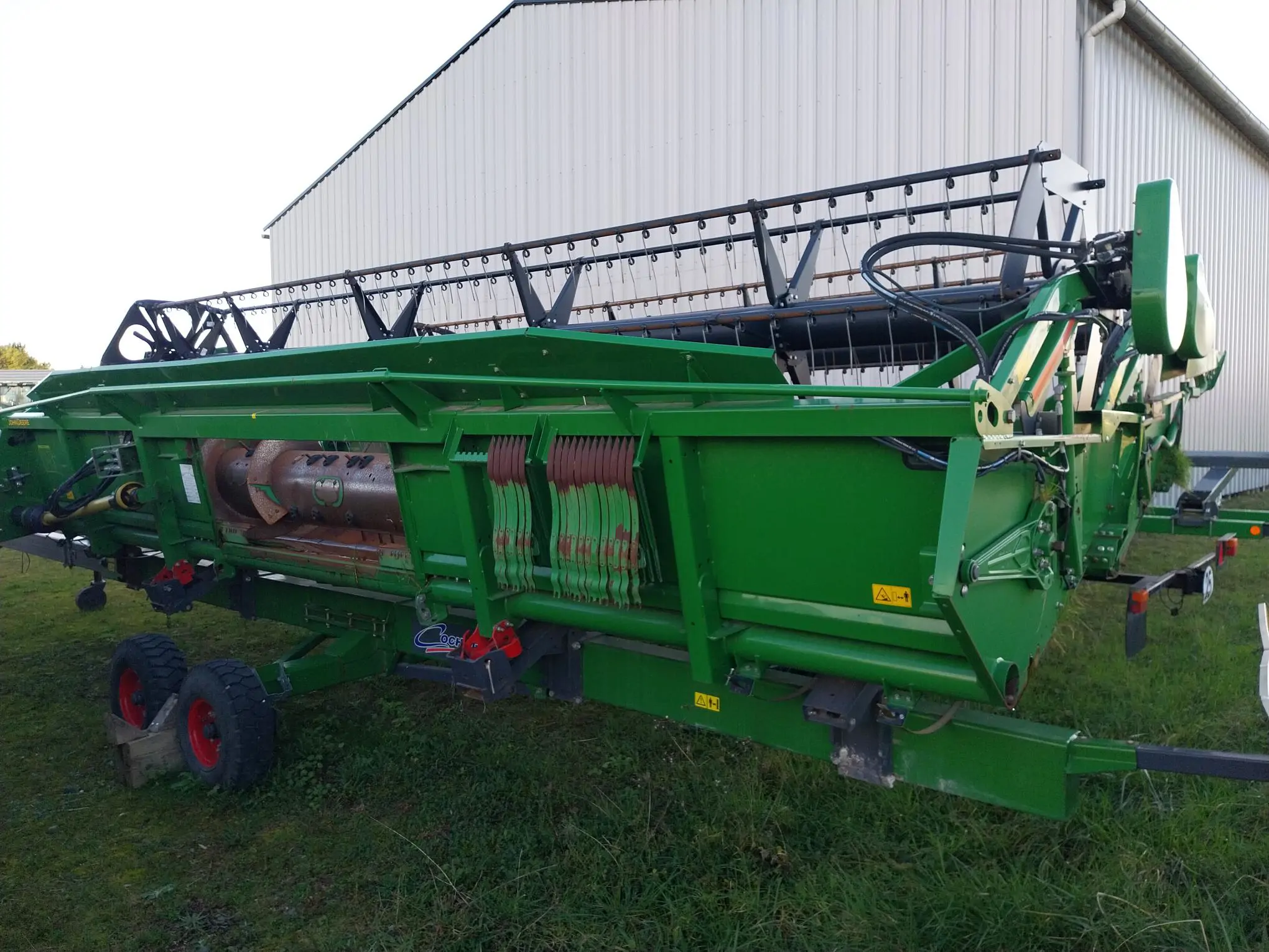 Image JOHN DEERE T560