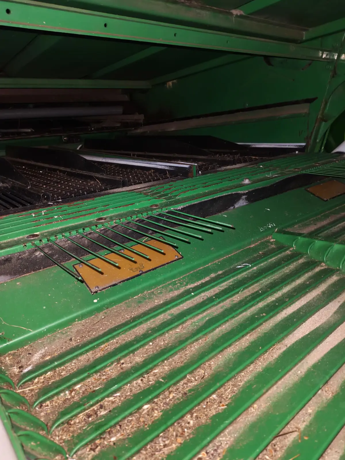 Image JOHN DEERE T560