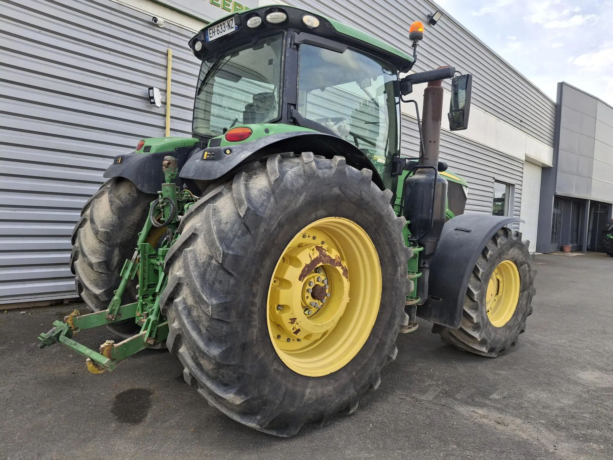 Image JOHN DEERE 6195R FT4