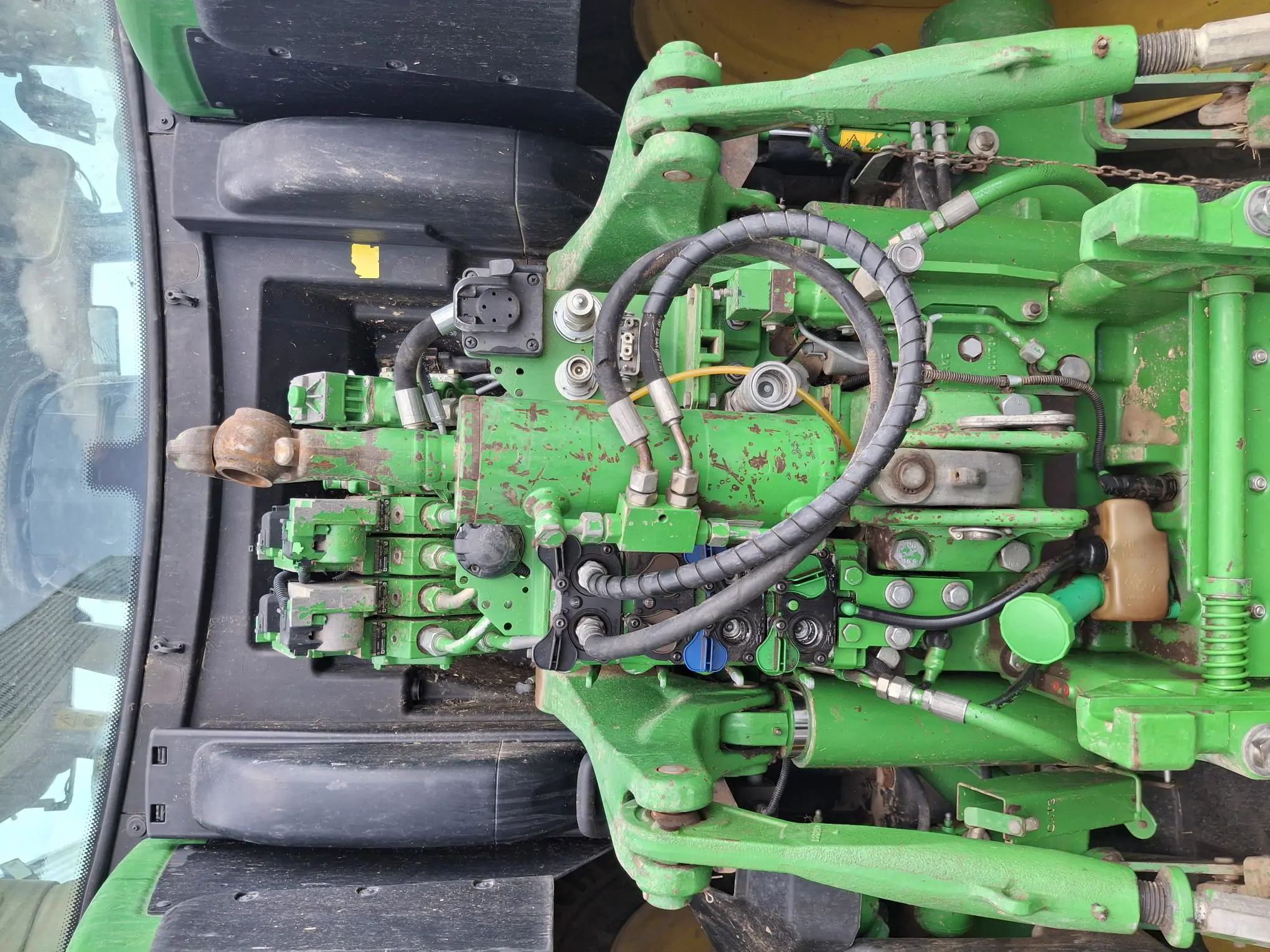 Image JOHN DEERE 6195R FT4