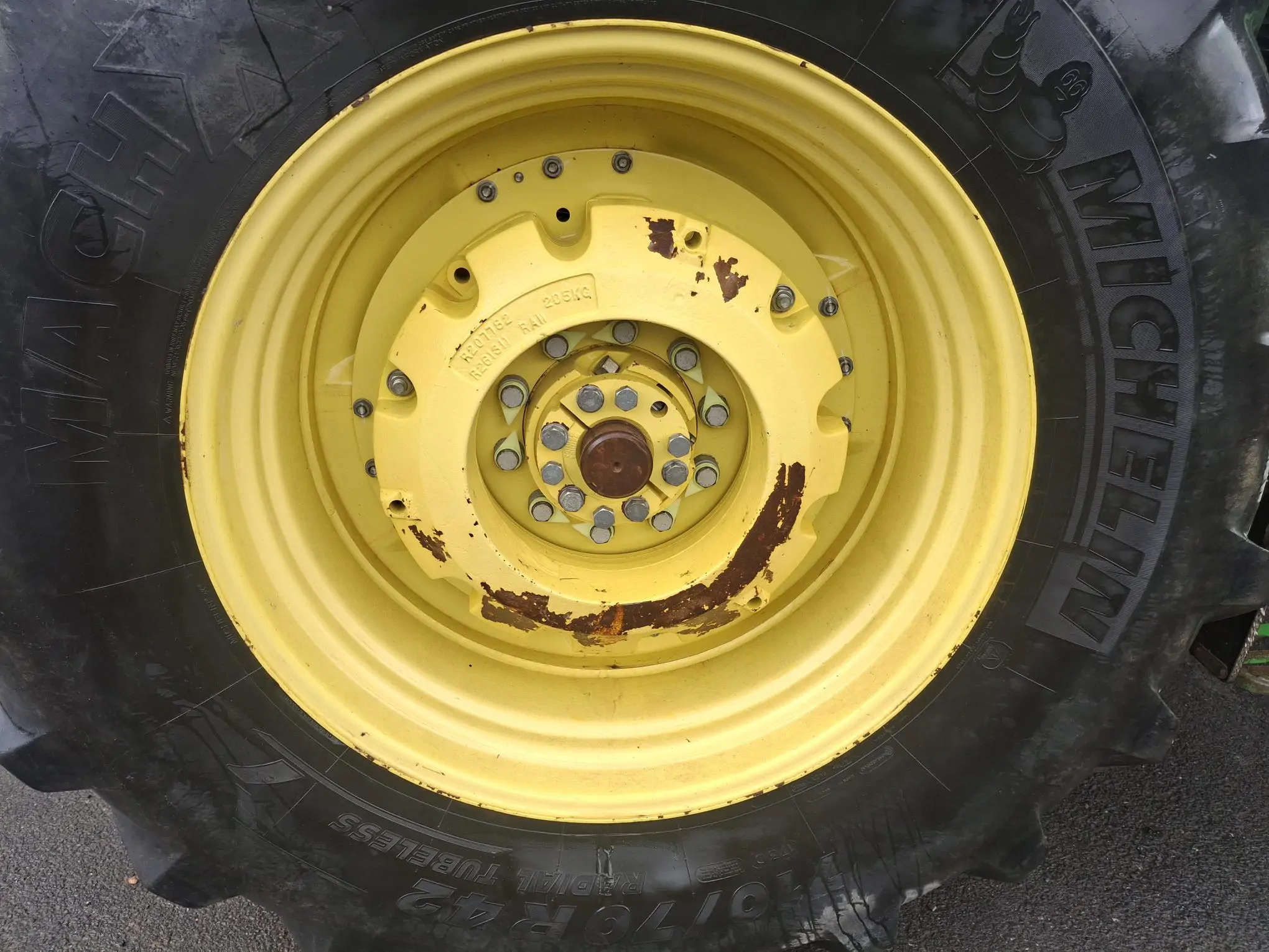 Image JOHN DEERE 6195R FT4