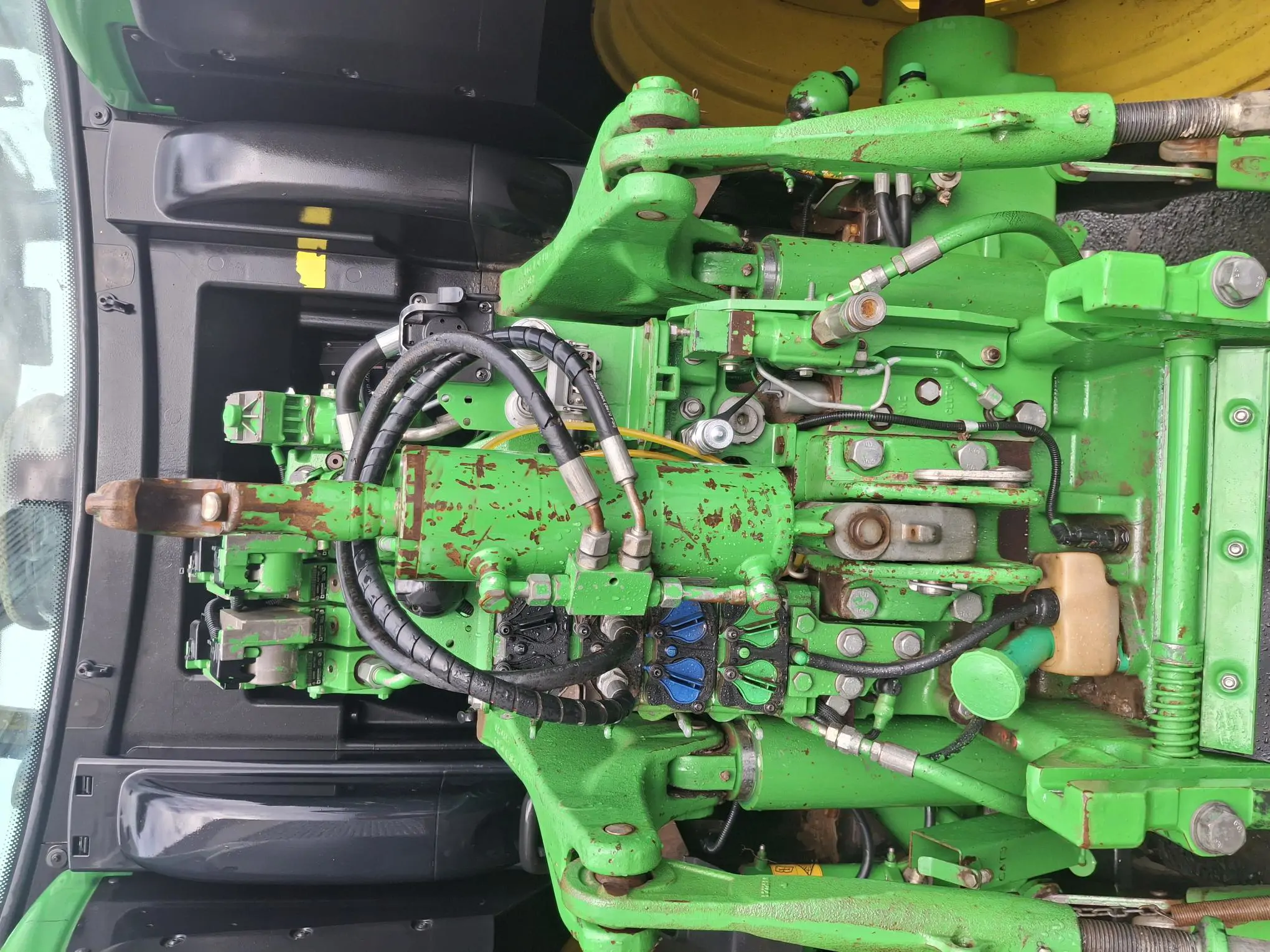 Image JOHN DEERE 6195R FT4