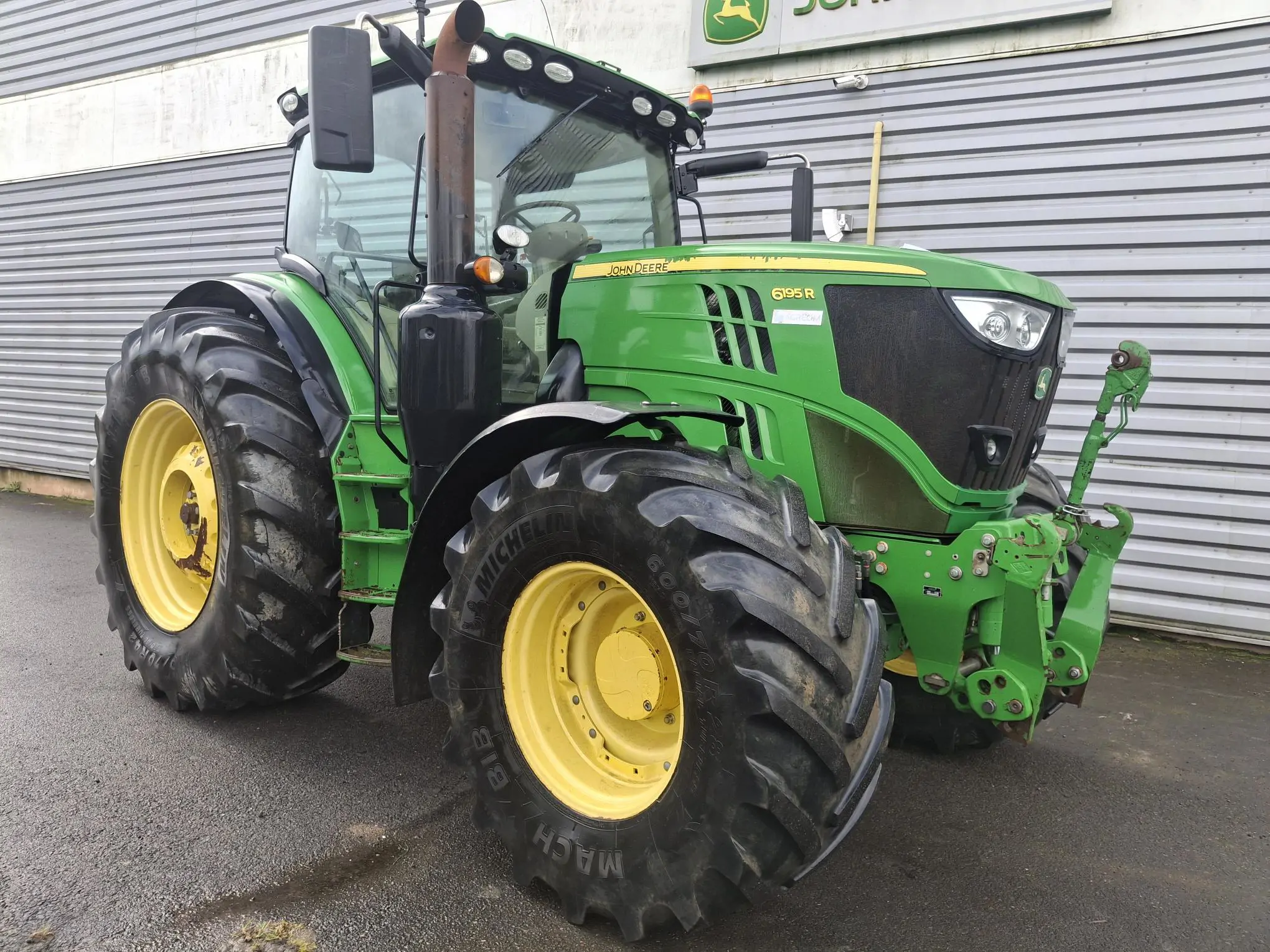 Image JOHN DEERE 6195R FT4