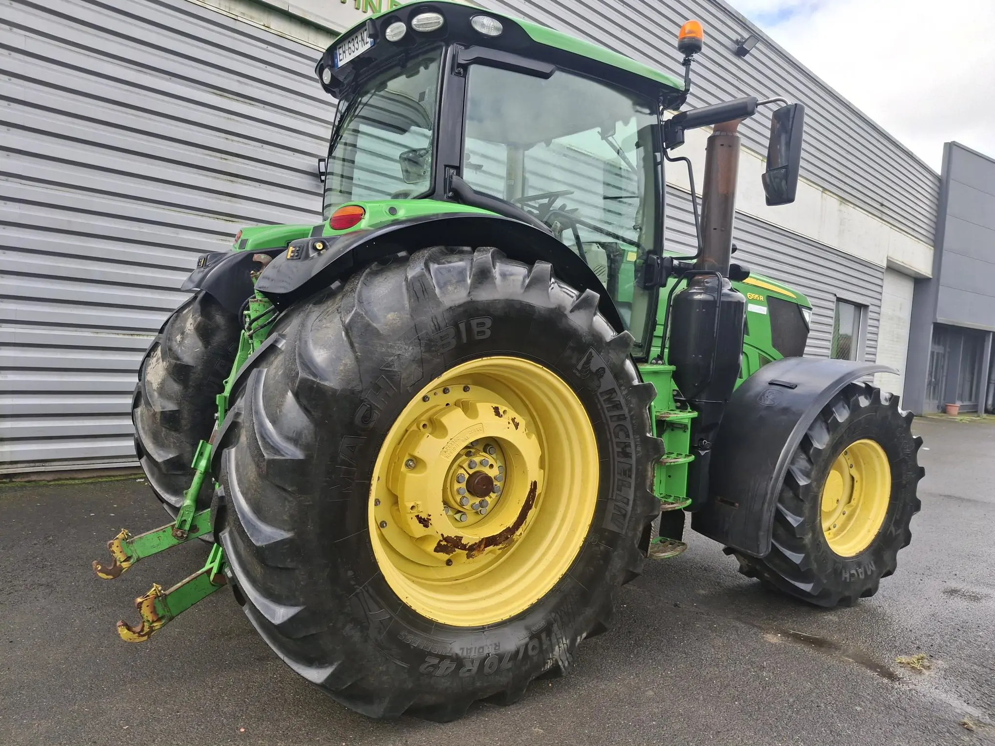 Image JOHN DEERE 6195R FT4