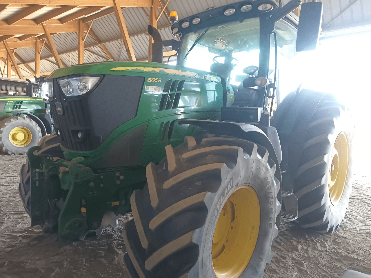 Image JOHN DEERE 6195R FT4