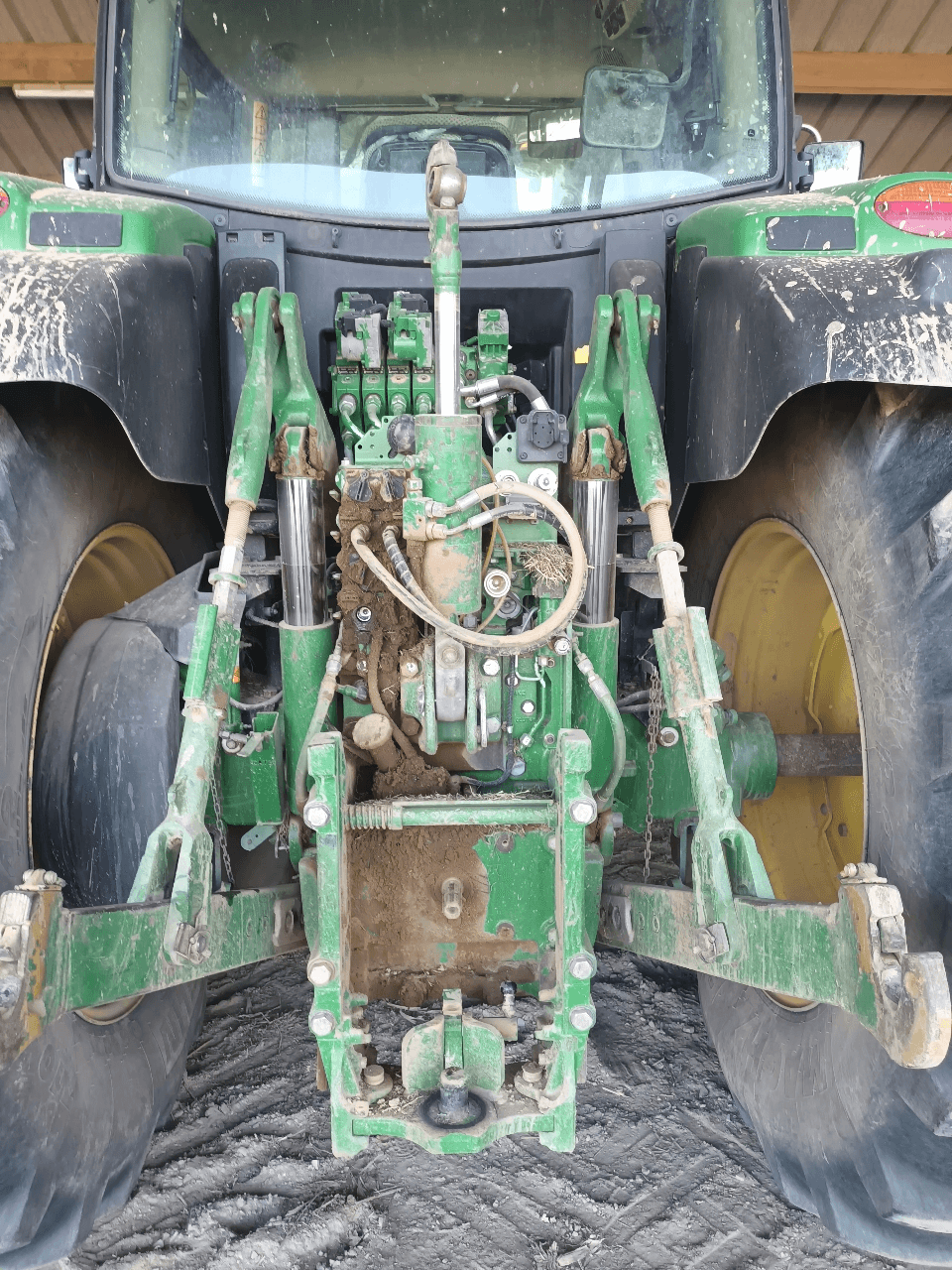 Image JOHN DEERE 6195R FT4