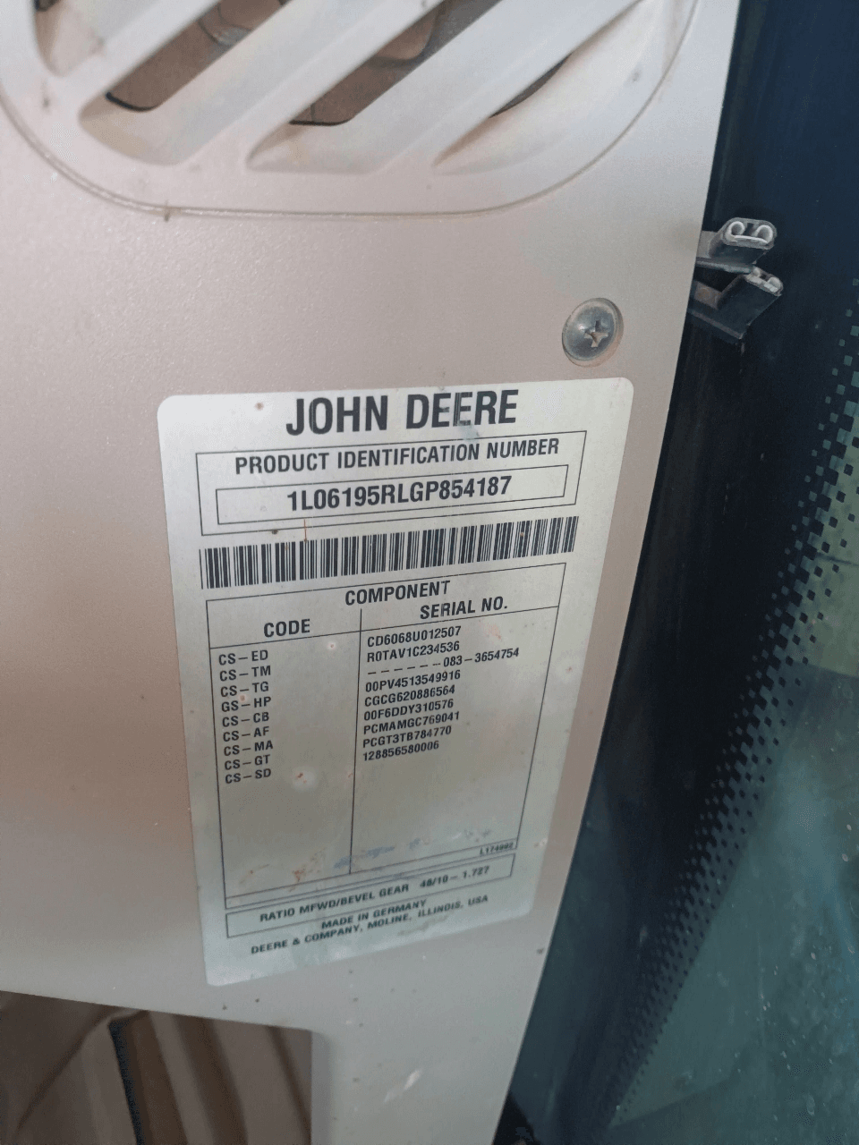 Image JOHN DEERE 6195R FT4