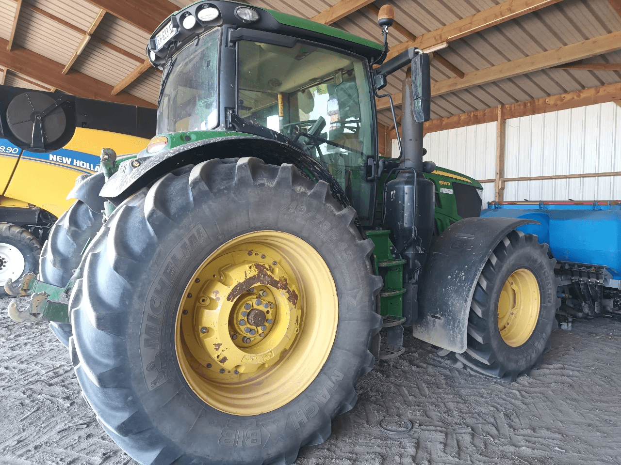 Image JOHN DEERE 6195R FT4