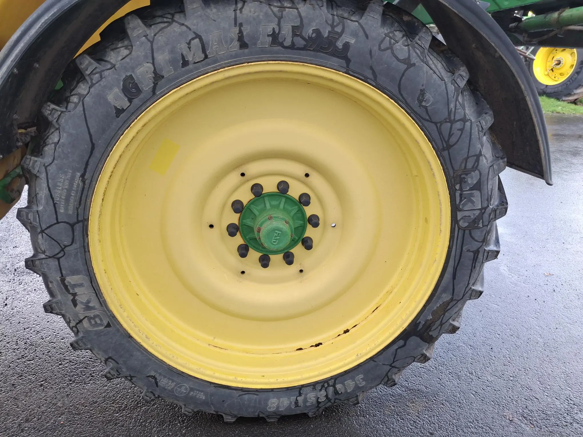 Image JOHN DEERE PULVERISATEUR TRAINE M732