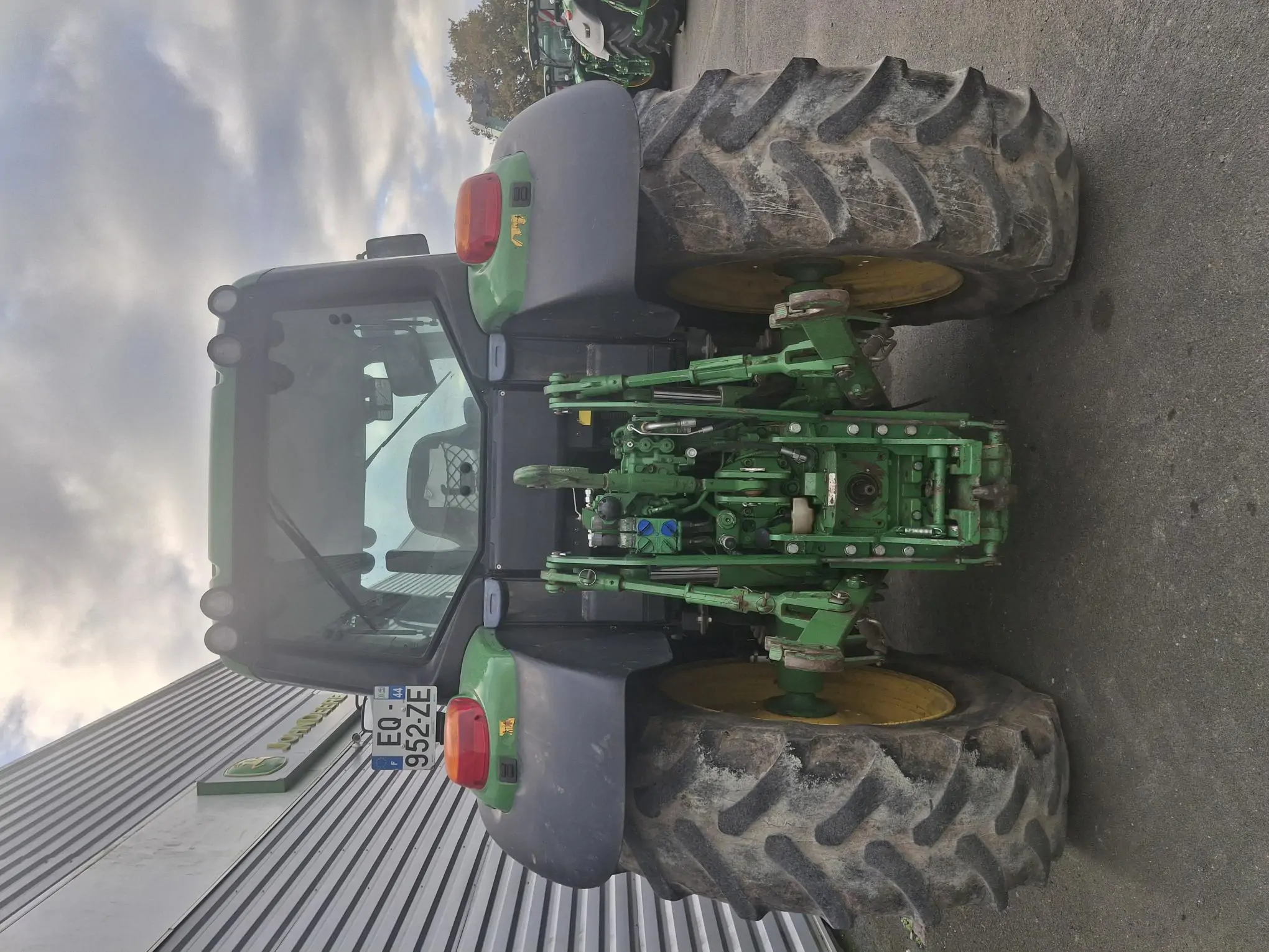 Image JOHN DEERE 6110M