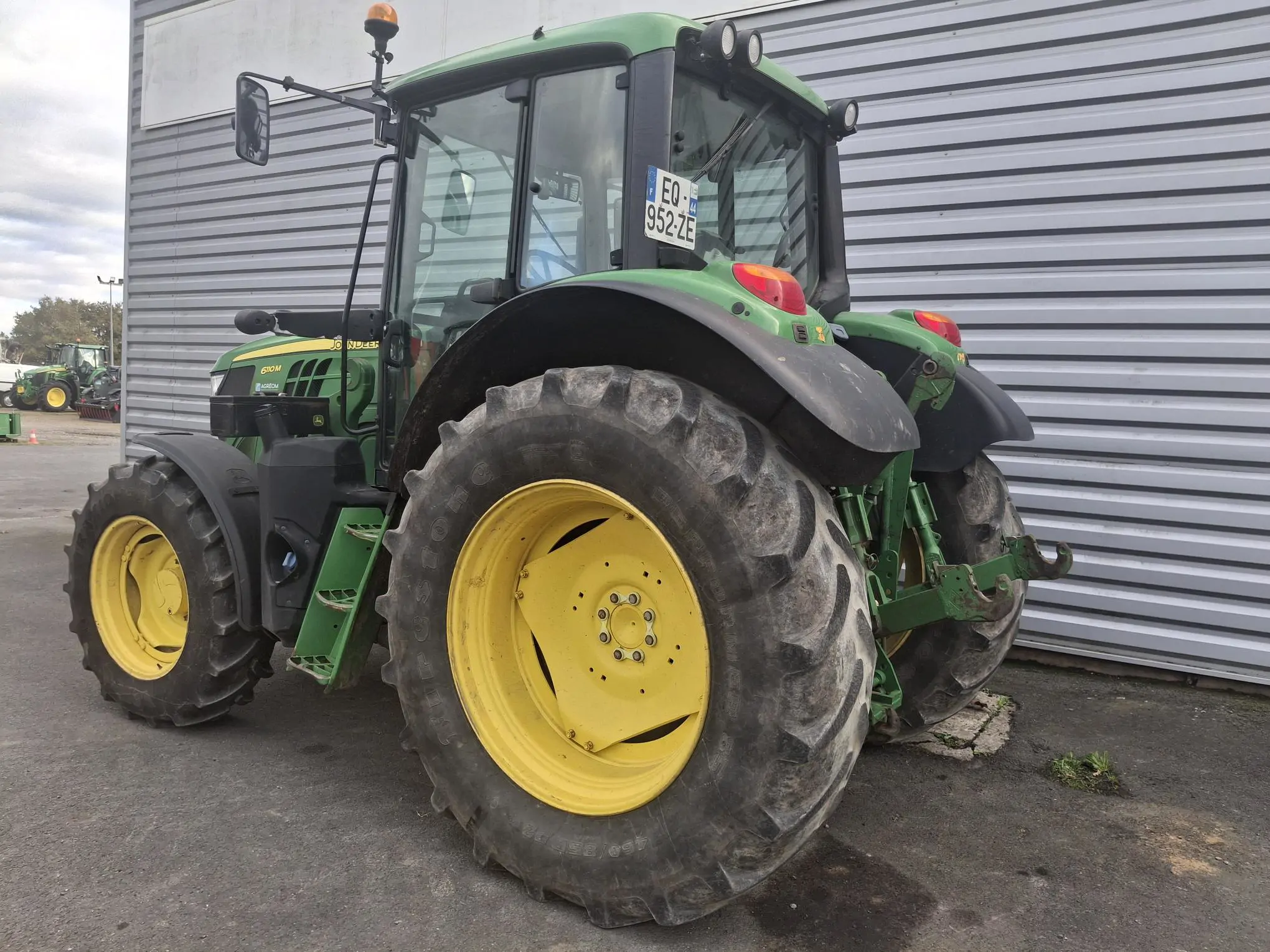 Image JOHN DEERE 6110M