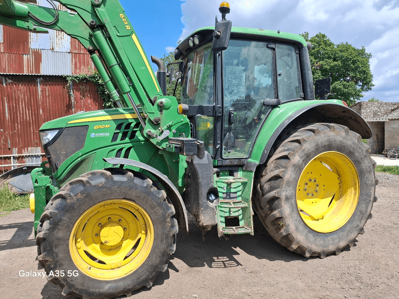 Image JOHN DEERE 6110M