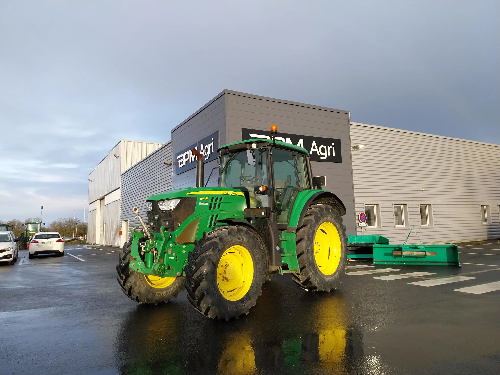 Image JOHN DEERE 6110M