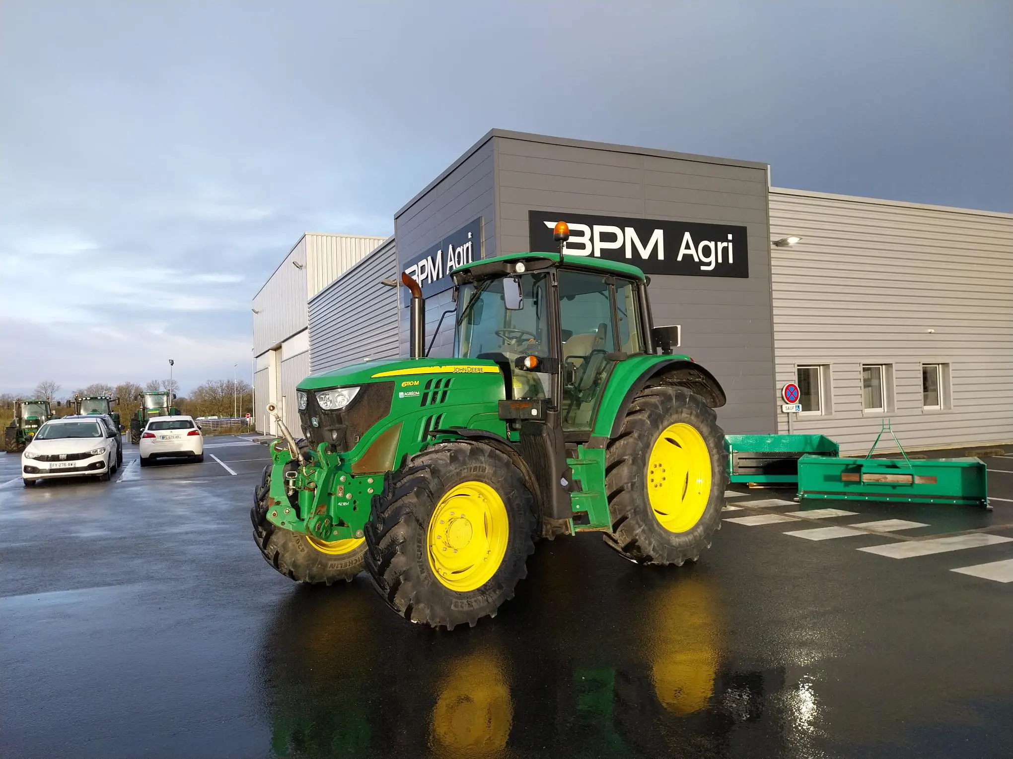 Image JOHN DEERE 6110M