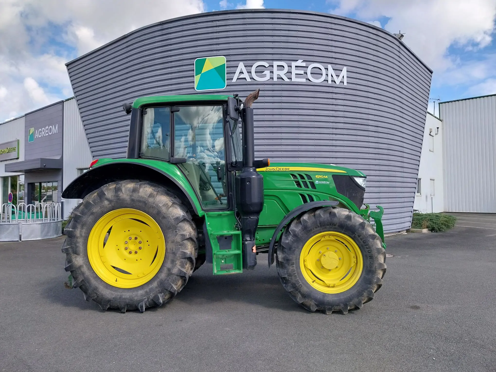 Image JOHN DEERE 6110M