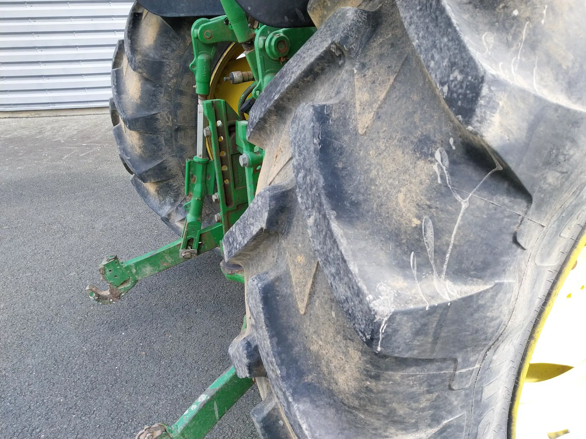 Image JOHN DEERE 6110M