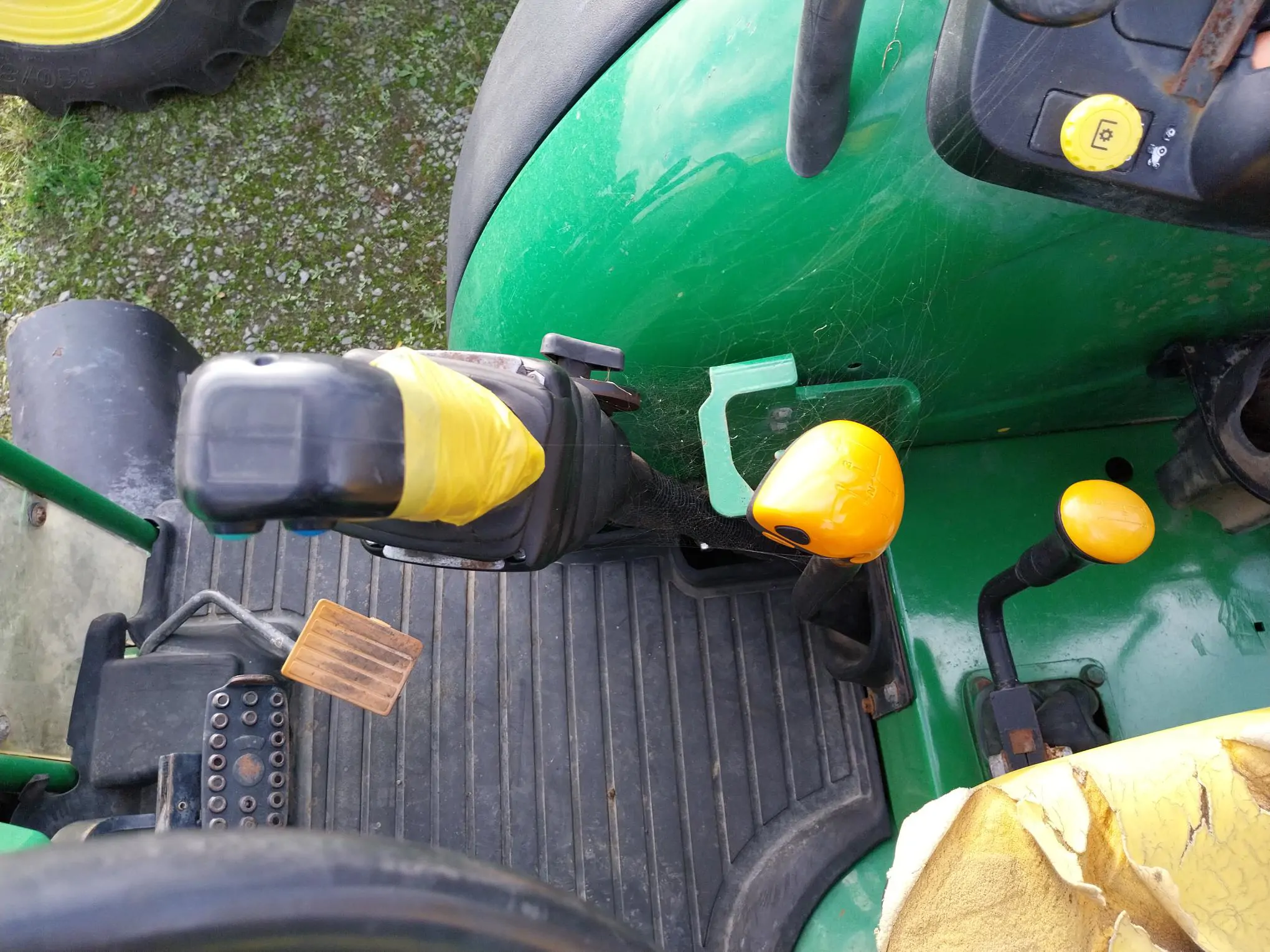 Image JOHN DEERE 5085M CADRE