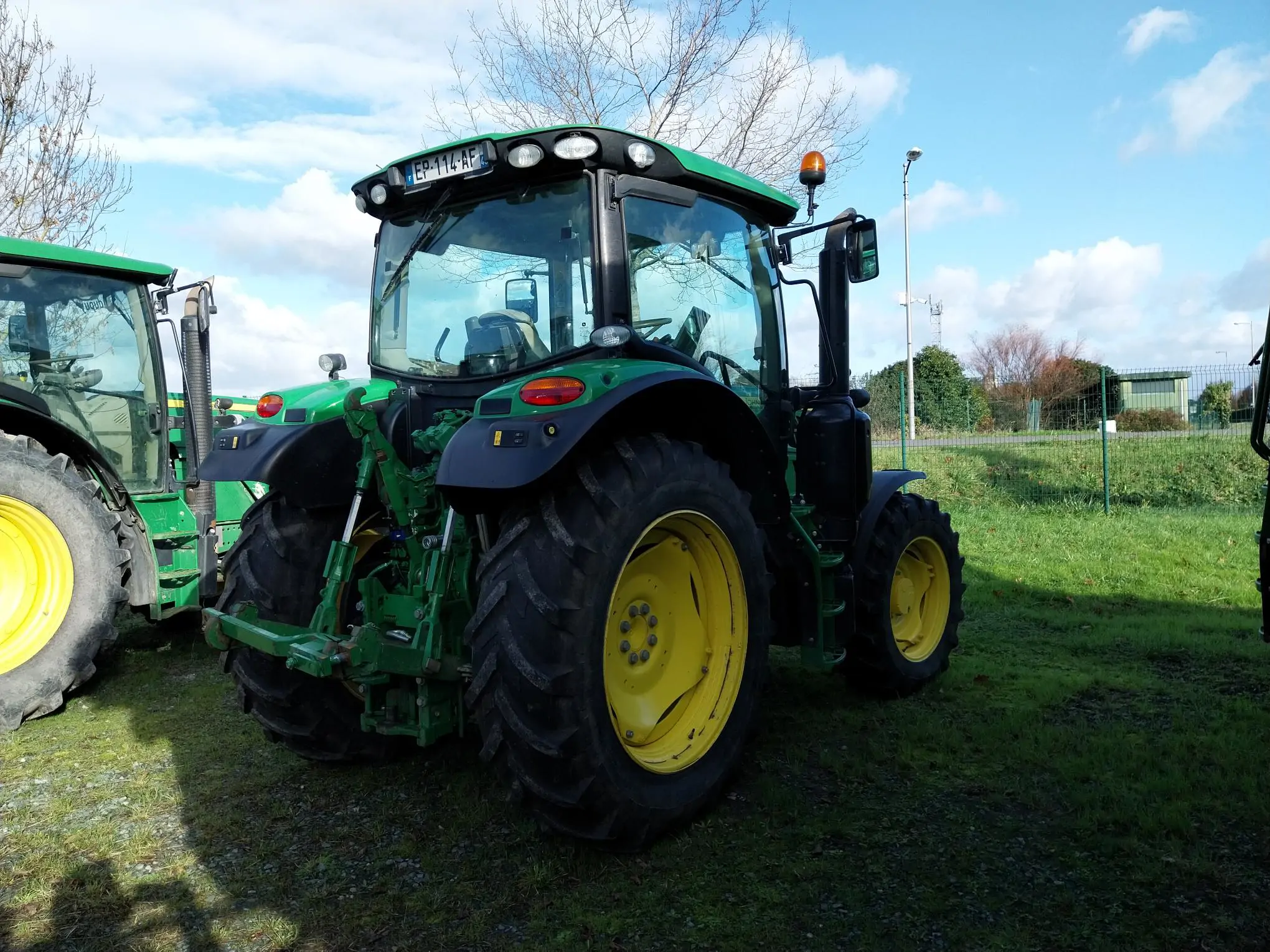 Image JOHN DEERE 6120R