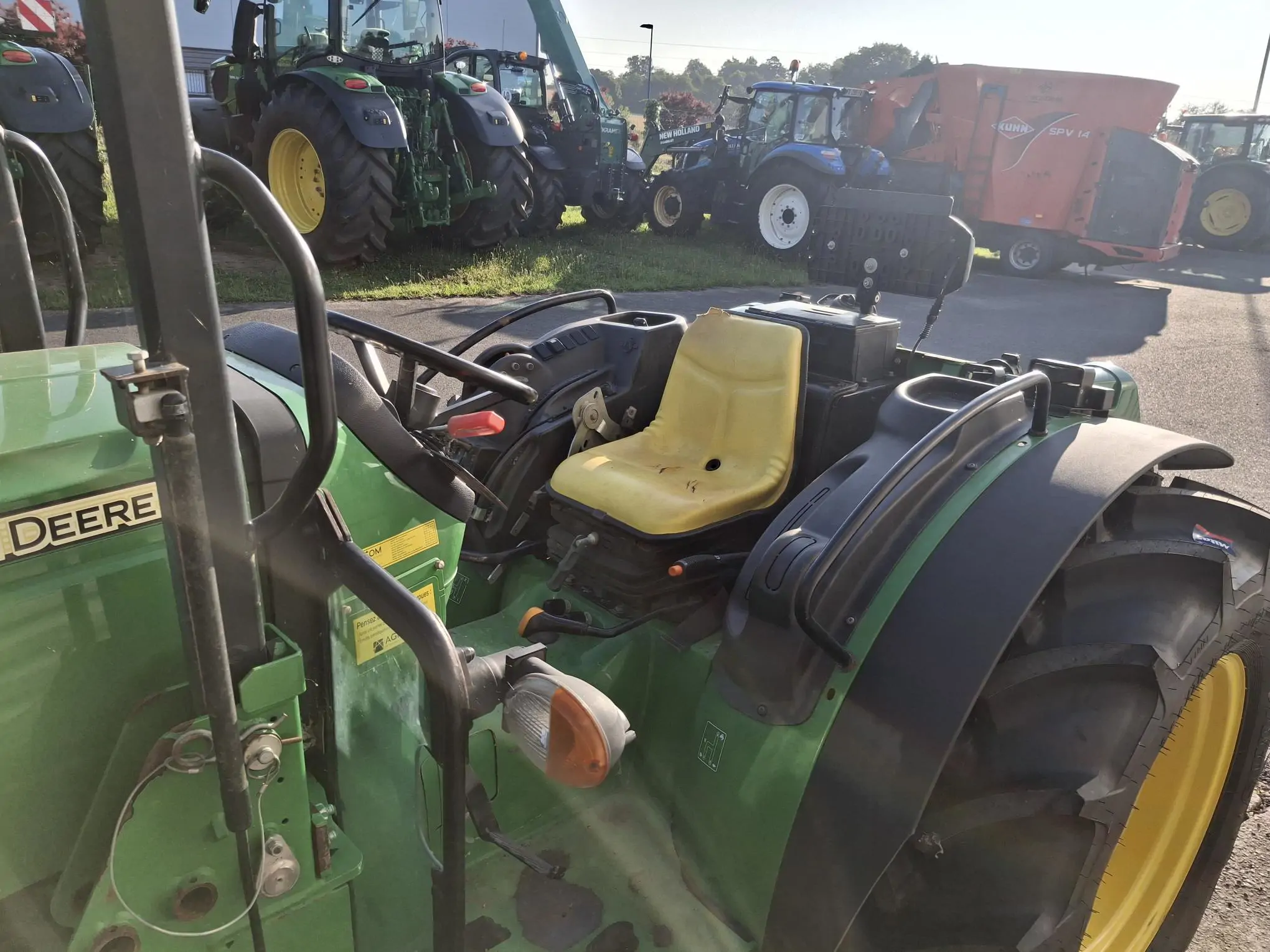 Image JOHN DEERE 5075GL (1) CE+ 5ANS 5000H