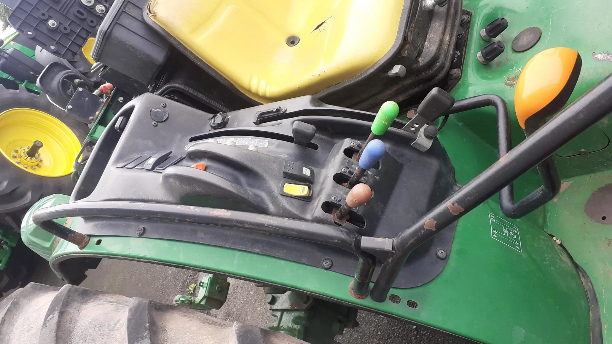Image JOHN DEERE 5075GL (1) CE+ 5ANS 5000H