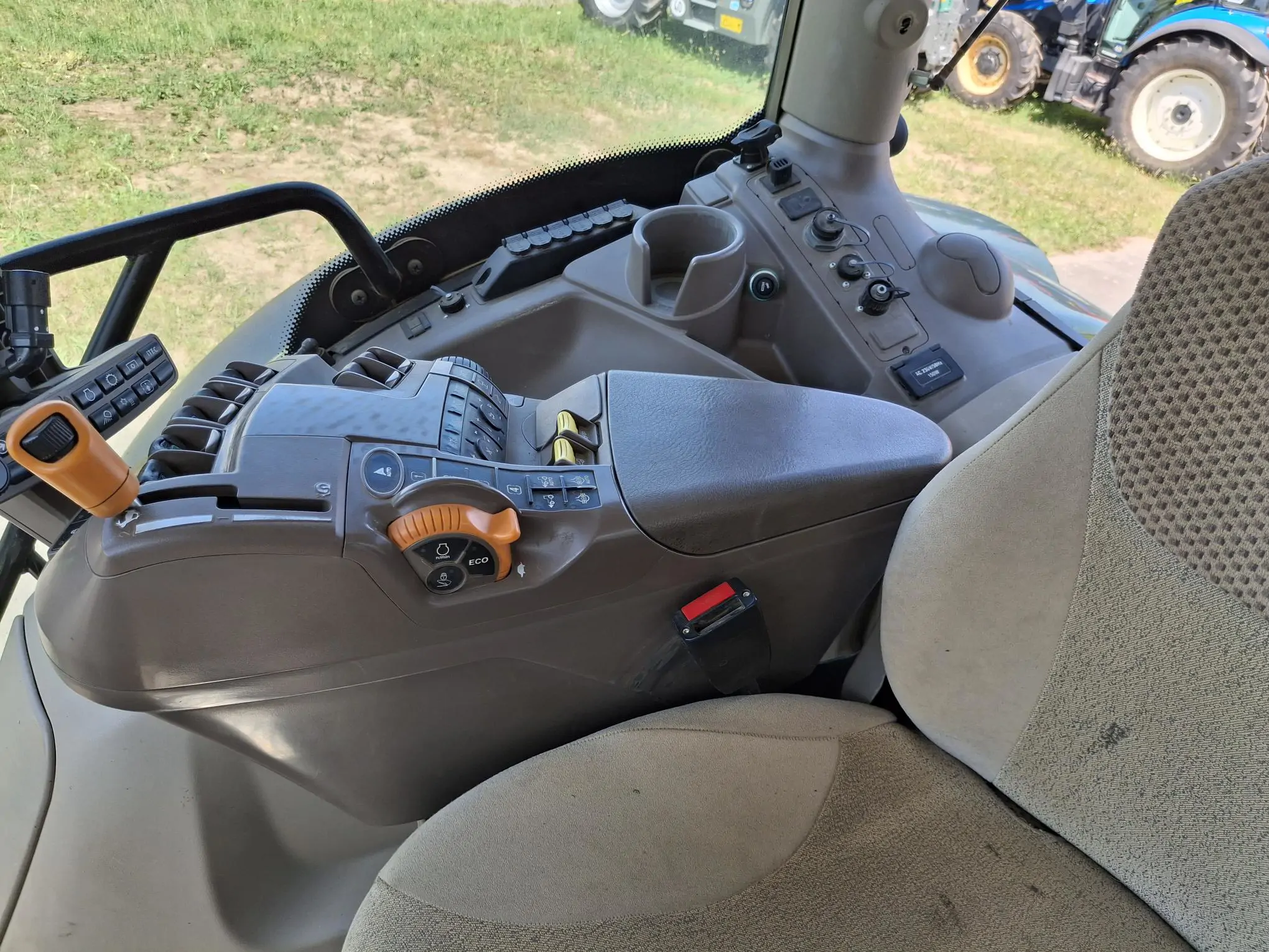 Image JOHN DEERE 6175R MY18