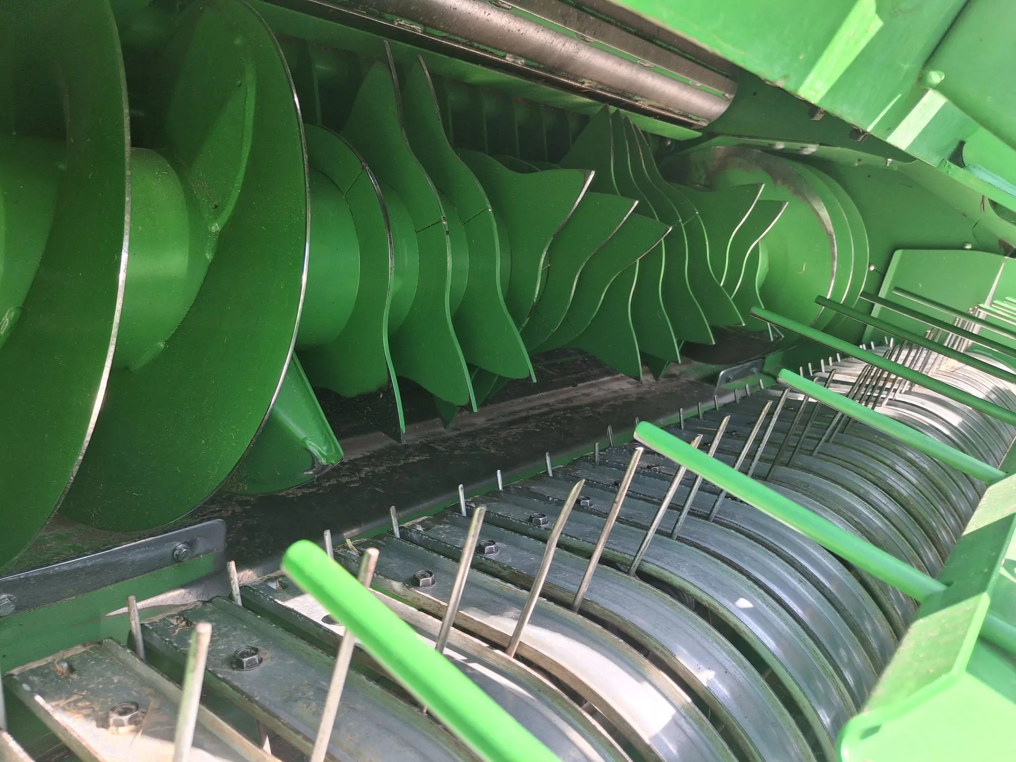 Image JOHN DEERE V461M PACK SANS COUTEAUX