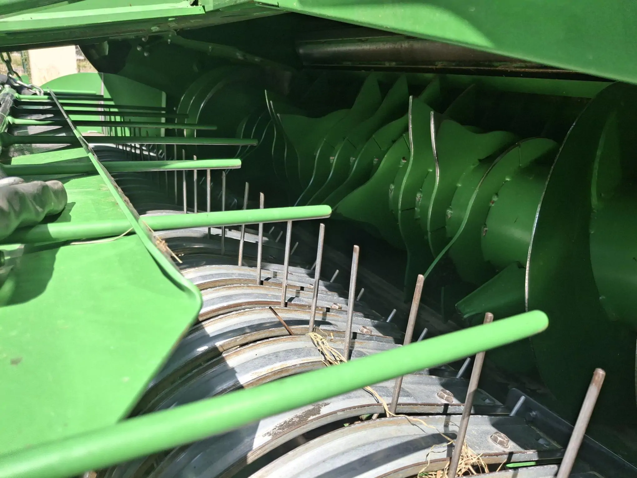 Image JOHN DEERE V461M PACK SANS COUTEAUX