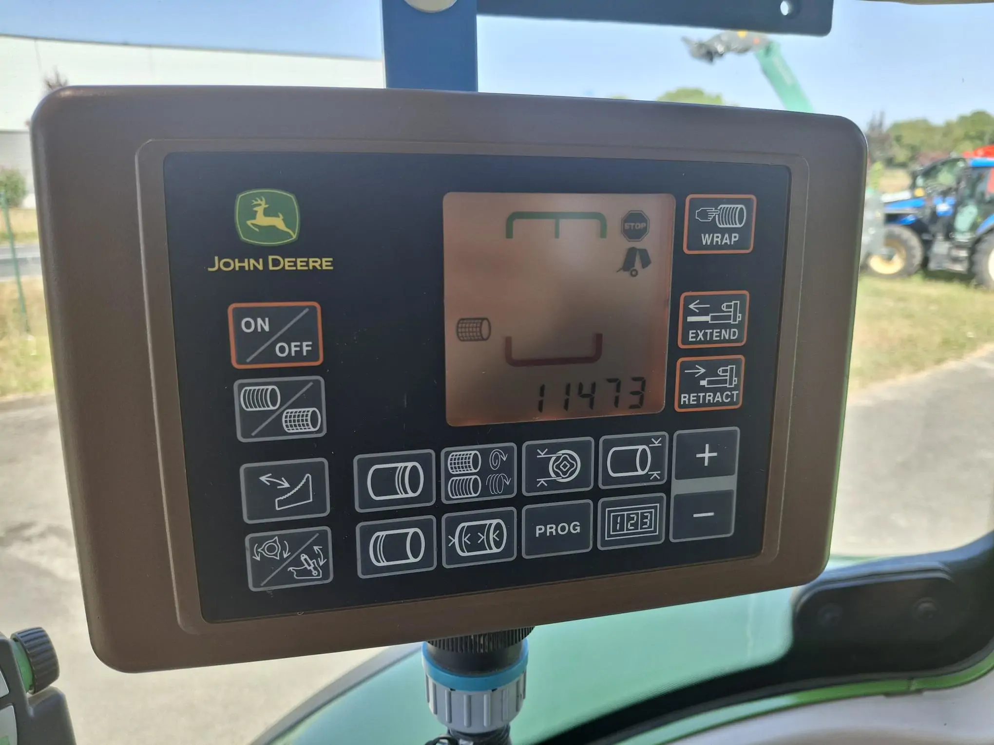 Image JOHN DEERE V461M PACK SANS COUTEAUX